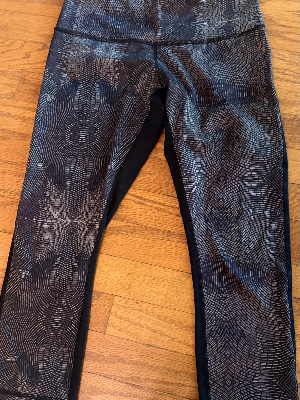 lululemon athletica Black and Gray Patterned Leggings